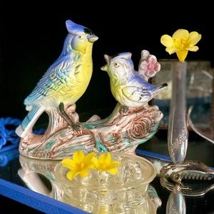 Vintage ceramic bird figurine